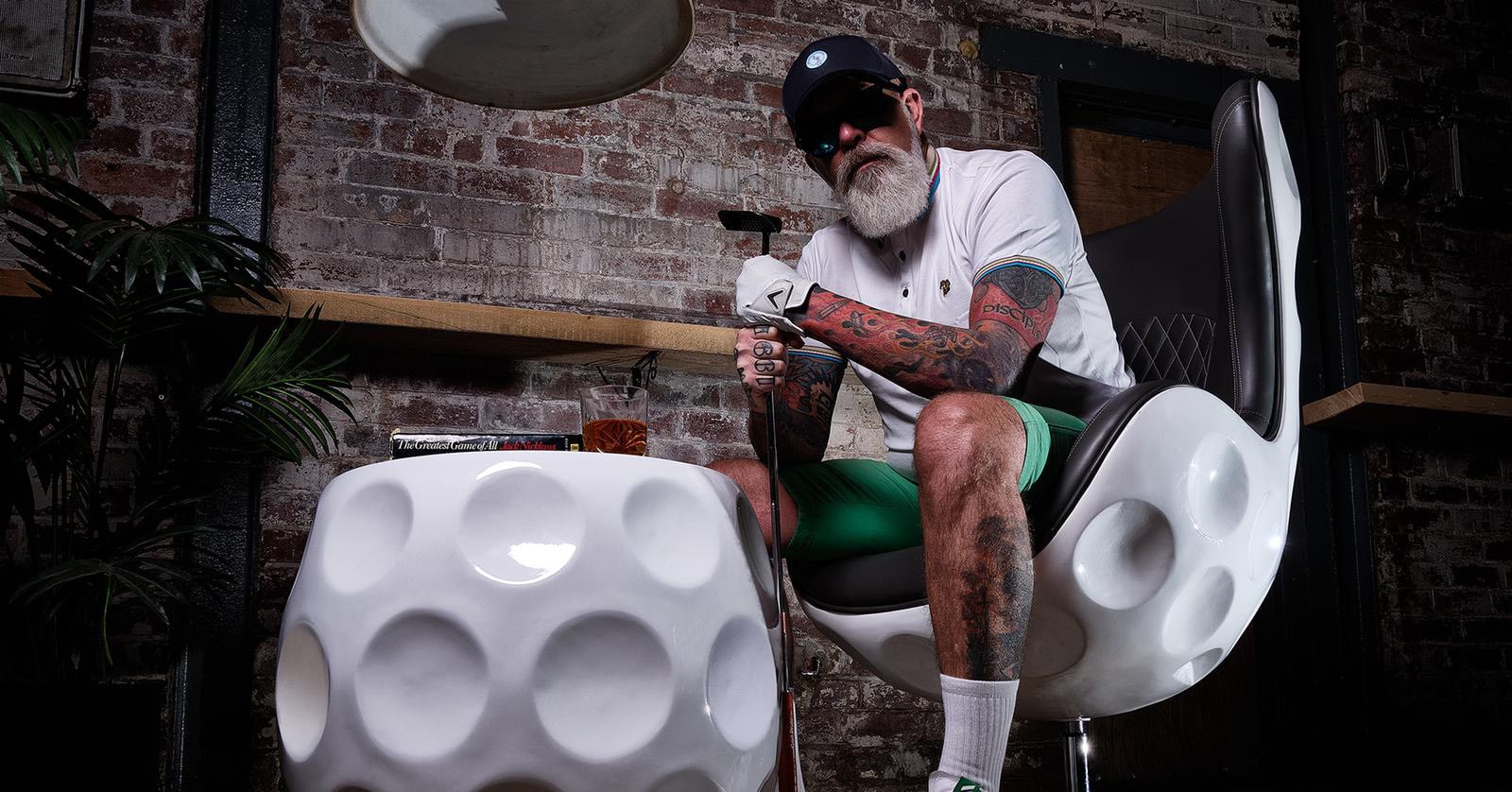 dimple-designed-usa-man-cave-golf-ball-chair-table